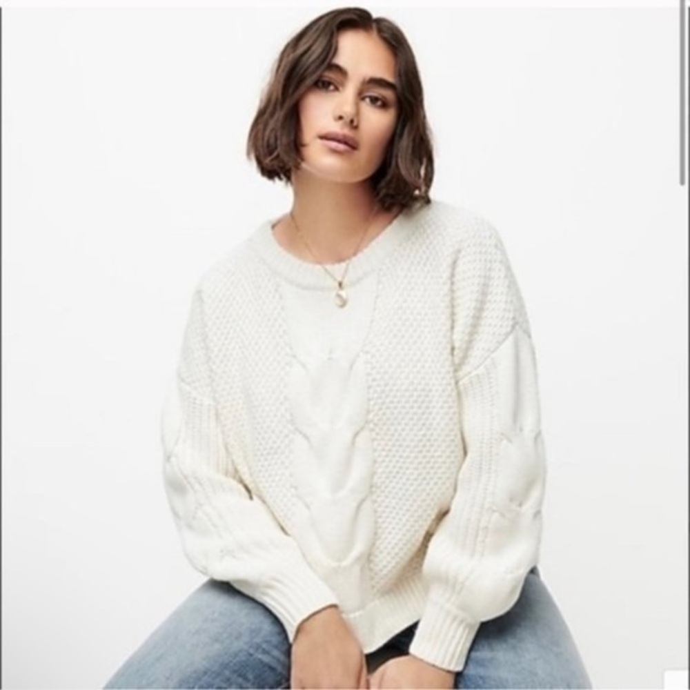 J Crew cream sweater chunky knit giant cable detail down middle front and back
